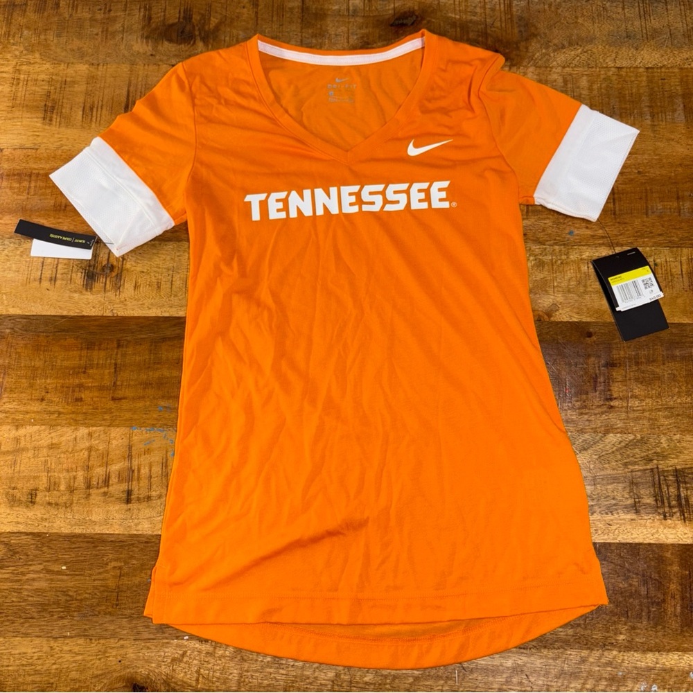 Nike Dri Fit Tennessee Lady Volunteers Big Graphic T Shirt NWT Small